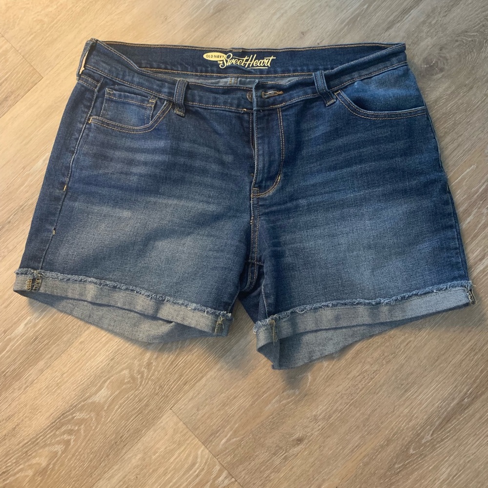 Old Navy Sweatheart Jean shorts Size 8